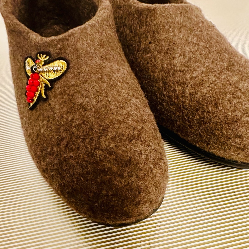 Genuine wool loafers